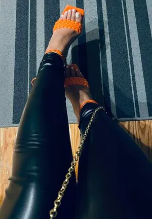 Bratty Asian Feet OnlyFans Leaked Free Thumbnail Picture - #i4q23E9sIj