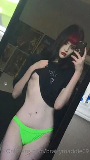 Brattymaddie69 OnlyFans Leaked Free Thumbnail Picture - #ffkHtfncBf