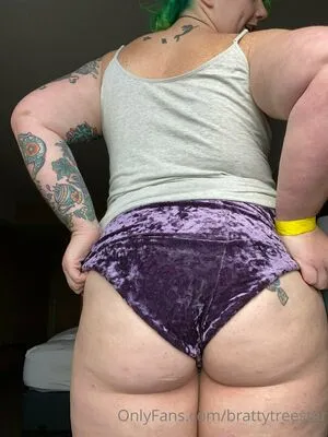 Brattytreestar OnlyFans Leaked Free Thumbnail Picture - #gWherIurl1