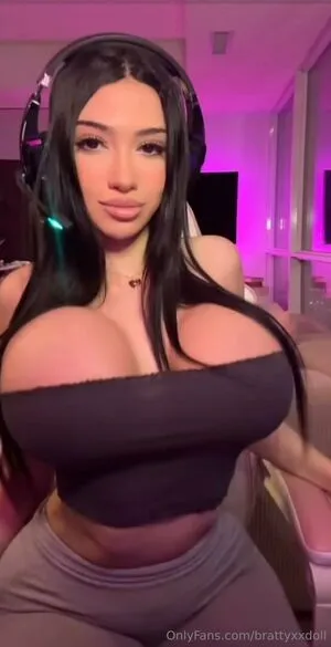 Brattyxxdoll OnlyFans Leaked Free Thumbnail Picture - #ADuTIFNBoT