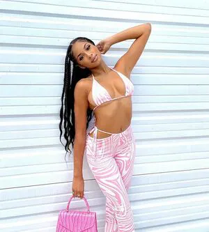 Breann Llewelyn OnlyFans Leaked Free Thumbnail Picture - #9AZOrA3DZW