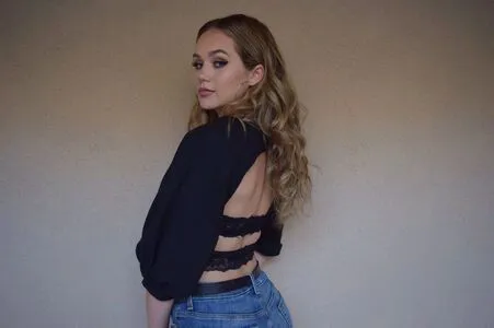 Brec Bassinger OnlyFans Leaked Free Thumbnail Picture - #3Fpm0COJMP