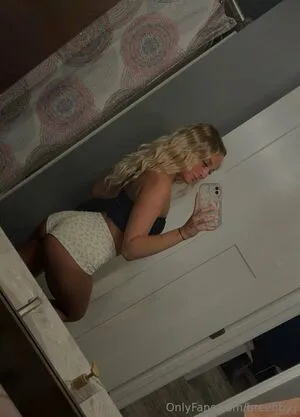Breebby J OnlyFans Leaked Free Thumbnail Picture - #05kMKLnoxi