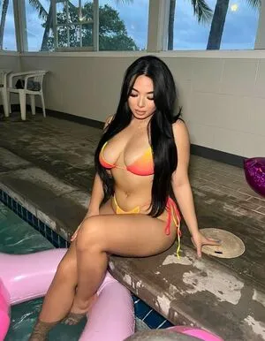 Breebunzy OnlyFans Leaked Free Thumbnail Picture - #Qn2QOHqBag