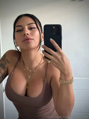 Breezyfoxx OnlyFans Leaked Free Thumbnail Picture - #vrUbMwAdX3