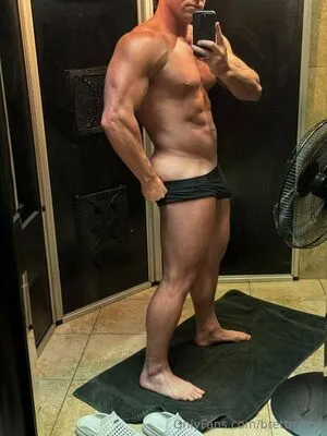 Brettrobby OnlyFans Leaked Free Thumbnail Picture - #YXMSBEeARe
