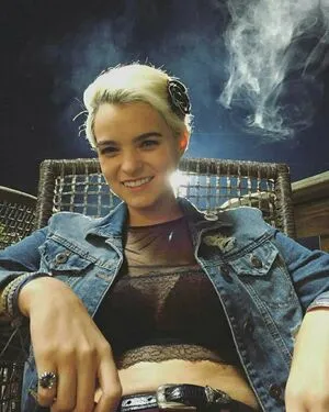 Brianna Hildebrand OnlyFans Leaked Free Thumbnail Picture - #woWwdRdXil