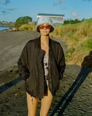 Bridget Gao Hollitt OnlyFans Leaked Free Thumbnail Picture - #y0Dx4HjtxT