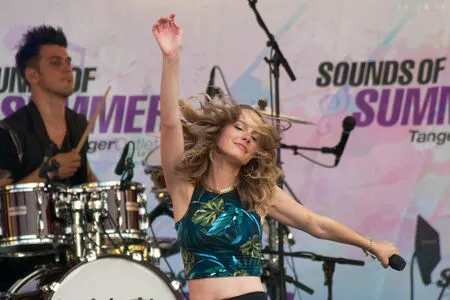 Bridgit Mendler OnlyFans Leaked Free Thumbnail Picture - #rHJfeWlfbp