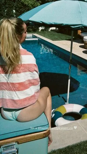 Brie Larson OnlyFans Leaked Free Thumbnail Picture - #b03R6Iw66D