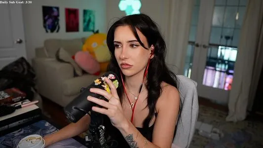 Brieanneroksa OnlyFans Leaked Free Thumbnail Picture - #7ChLnC7heC