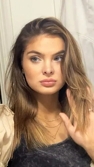 Brighton Sharbino OnlyFans Leaked Free Thumbnail Picture - #5WostyrZwn