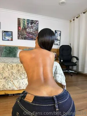 Brit Brunette16 OnlyFans Leaked Free Thumbnail Picture - #ePwREe4Gcc