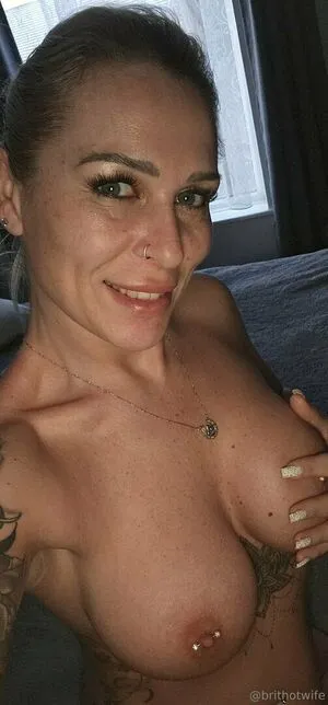 Brithotwife OnlyFans Leaked Free Thumbnail Picture - #3M7zrH5y2n
