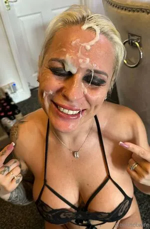 Brithotwife OnlyFans Leaked Free Thumbnail Picture - #bL1244jAqK