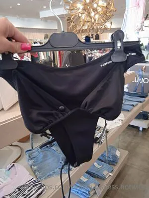 British Braless Hotwifex OnlyFans Leaked Free Thumbnail Picture - #wBSTP2JR41
