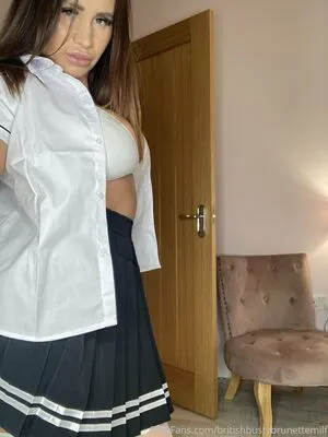 Britishbustybrunettemilf OnlyFans Leaked Free Thumbnail Picture - #D3T69l9jDi