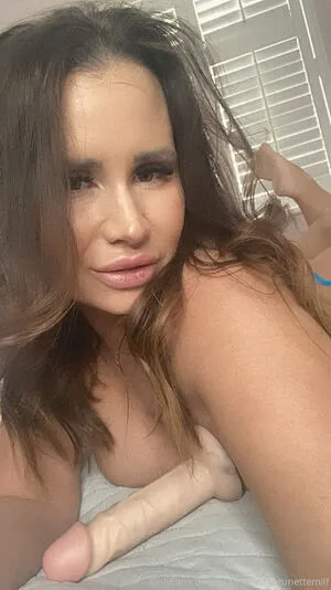 Britishbustybrunettemilf OnlyFans Leaked Free Thumbnail Picture - #Mu78pah01V