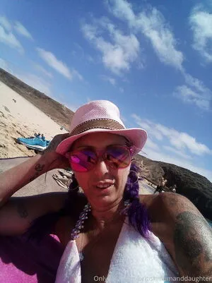 Britishmumanddaughter OnlyFans Leaked Free Thumbnail Picture - #CUzn93MlA4
