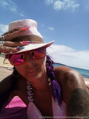 Britishmumanddaughter OnlyFans Leaked Free Thumbnail Picture - #Dwt1GhLIjn