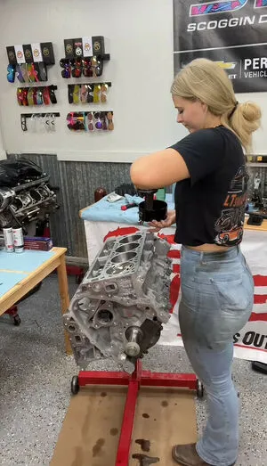 Britney Automotive OnlyFans Leaked Free Thumbnail Picture - #IrwodBhvWs