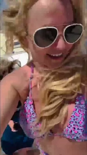 Britney Spears OnlyFans Leaked Free Thumbnail Picture - #LM7M41HNvS