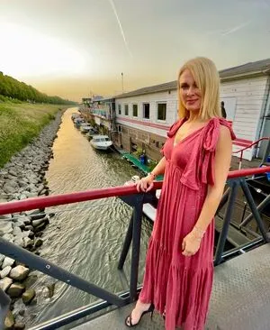 Britta Hofmann OnlyFans Leaked Free Thumbnail Picture - #xfpuZNbeAb