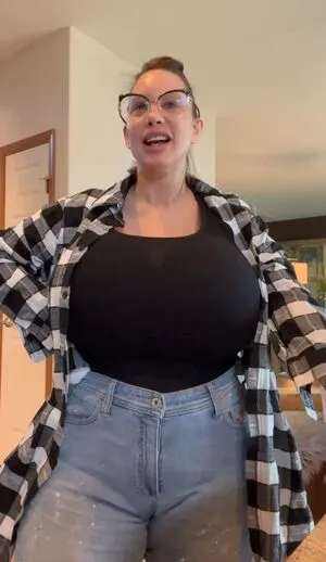 Brittany Elizabeth Welsh OnlyFans Leaked Free Thumbnail Picture - #9VidPnH1b3