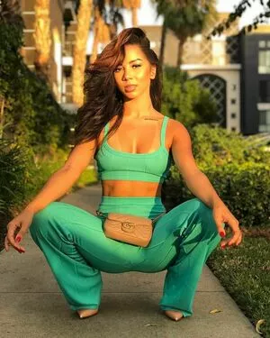 Brittany Renner OnlyFans Leaked Free Thumbnail Picture - #4DRoMMC53t