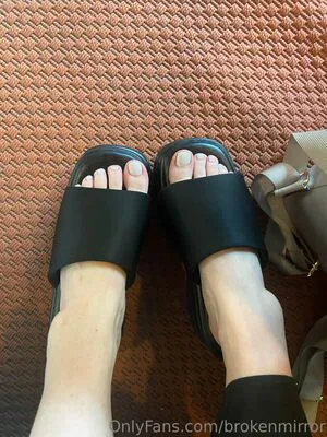 Brokenmirror OnlyFans Leaked Free Thumbnail Picture - #4c33K6ObQv