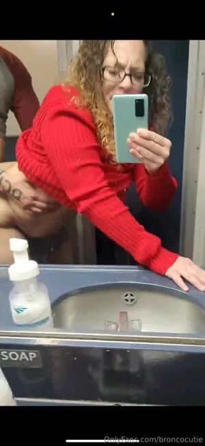 Broncocutie OnlyFans Leaked Free Thumbnail Picture - #gYg3DGpSh9