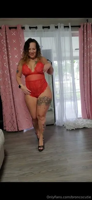 Broncocutie OnlyFans Leaked Free Thumbnail Picture - #oNrP5s5Pog