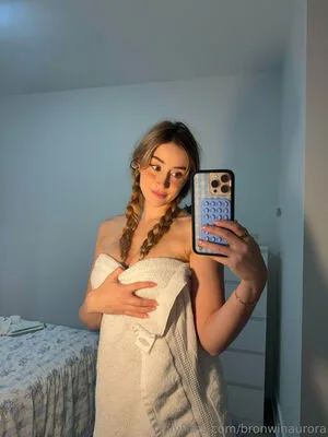 Bronwin OnlyFans Leaked Free Thumbnail Picture - #WWrApjllm5