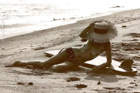 Brooke Burke OnlyFans Leaked Free Thumbnail Picture - #HNLY9MZI85