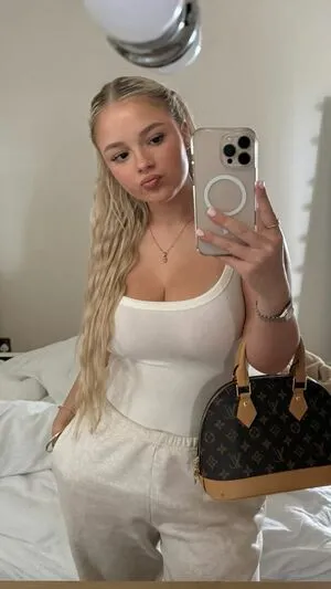 Brooke Marsden OnlyFans Leaked Free Thumbnail Picture - #g1opd0mNo2