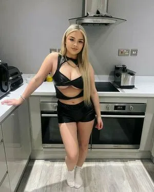 Brooke Marsden OnlyFans Leaked Free Thumbnail Picture - #g1vtsoRfBb