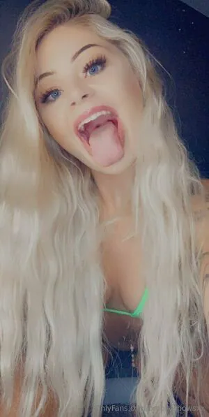 Brookeshowsxx OnlyFans Leaked Free Thumbnail Picture - #1HGNZ8kcA2