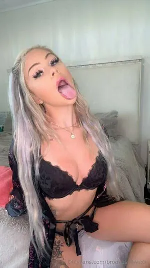 Brookeshowsxx OnlyFans Leaked Free Thumbnail Picture - #vfNobltc5P