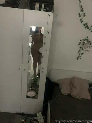 Bruiserbrogan OnlyFans Leaked Free Thumbnail Picture - #0W1pa8cm39