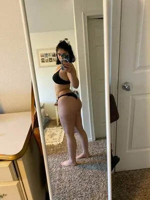Bruja510 OnlyFans Leaked Free Thumbnail Picture - #RROSeCOaCs