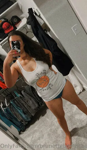 Brunettebombshell13 OnlyFans Leaked Free Thumbnail Picture - #8uQx1tw8UL
