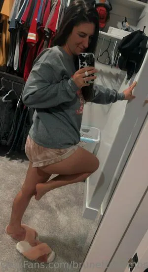 Brunettebombshell13 OnlyFans Leaked Free Thumbnail Picture - #ao1vEBEqul