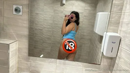 Brunettexmommyy OnlyFans Leaked Free Thumbnail Picture - #JfNbFywZro