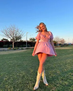 Brynn Rumfallo OnlyFans Leaked Free Thumbnail Picture - #QbCnW0Pbsa