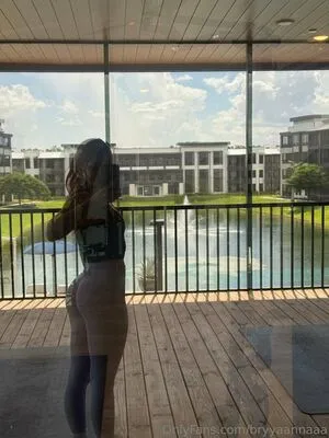 Bryyaannaaa OnlyFans Leaked Free Thumbnail Picture - #CWAbe2wMkA