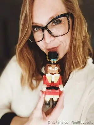 Builtbybetty OnlyFans Leaked Free Thumbnail Picture - #n7YvaUEAzE