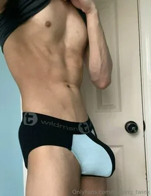 Bulging Twunk OnlyFans Leaked Free Thumbnail Picture - #kubryWxt3p