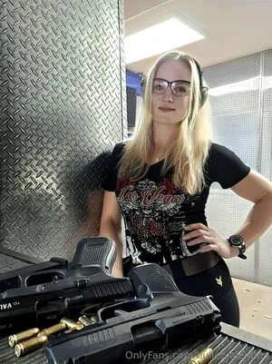 Bulletvalentina OnlyFans Leaked Free Thumbnail Picture - #HItgcY3co3