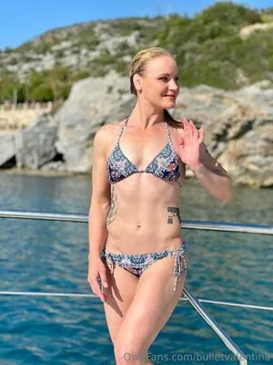 Bulletvalentina OnlyFans Leaked Free Thumbnail Picture - #RUmu6STDth
