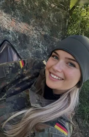 Bund Leonie OnlyFans Leaked Free Thumbnail Picture - #lHxV0kEv1C